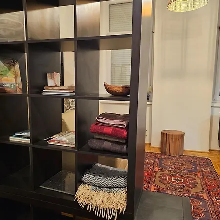Up-art Center, Palace District Apartamento Budapest
